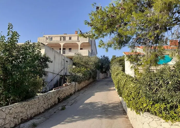 Apartment Mladen