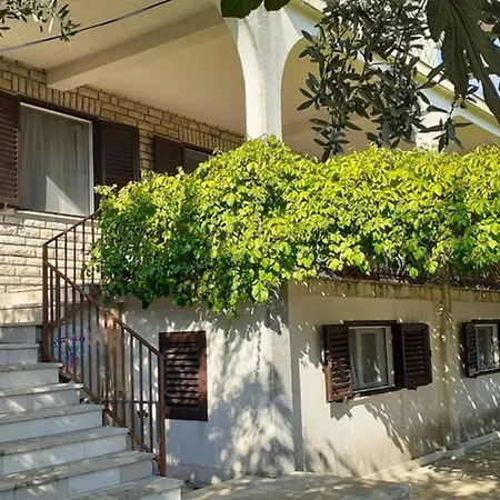 Mladen Apartament Trogir