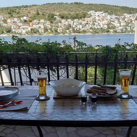 Mladen * Trogir