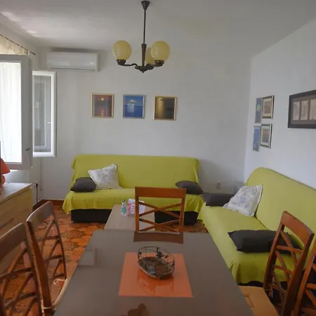 Mladen Apartament *